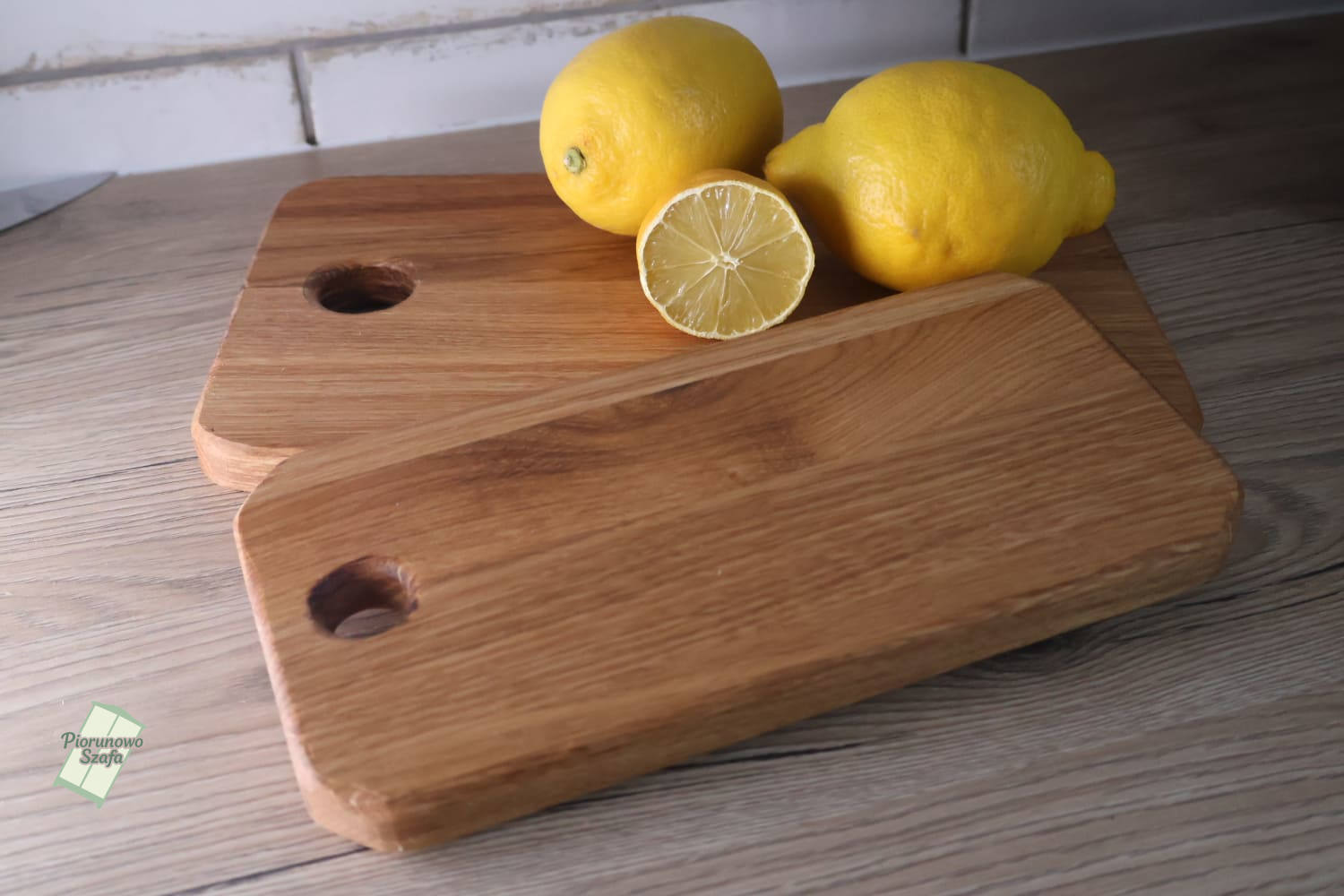 Dębowe deski do krojenia, serwowania pożywienia, ozdobne