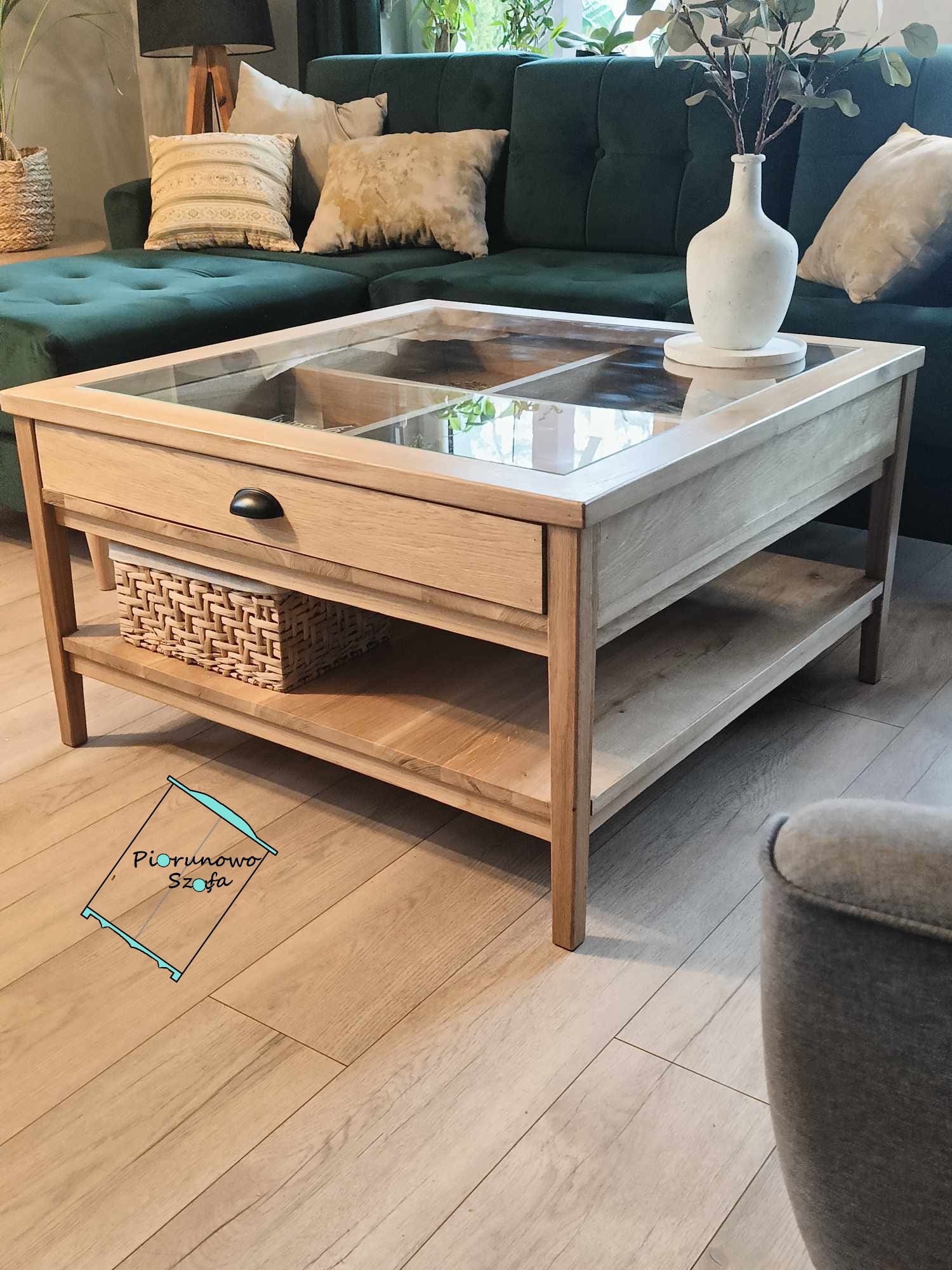 Stolik kawowy drewniany