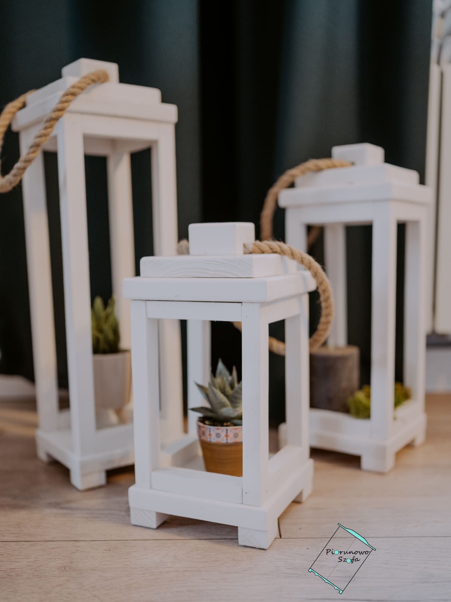 Drewniany zestaw 3 lampionów biały matowy przecierany