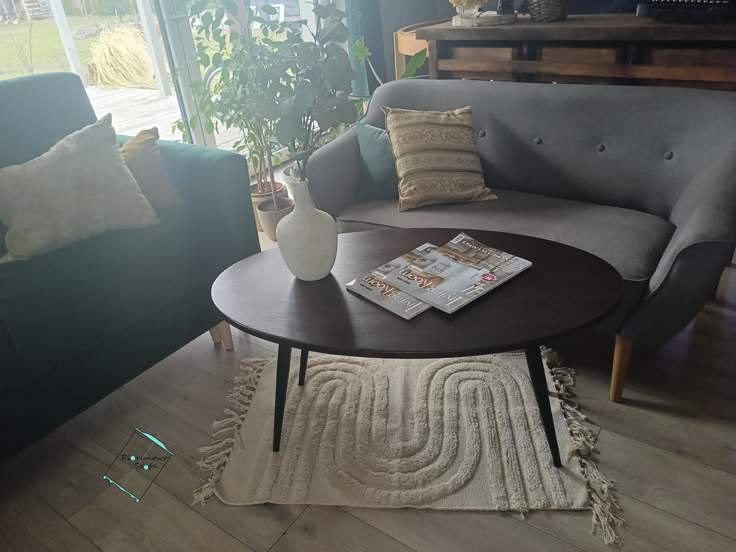 Nowoczesny stolik kawowy owalny jajo lity dąb Ciemny