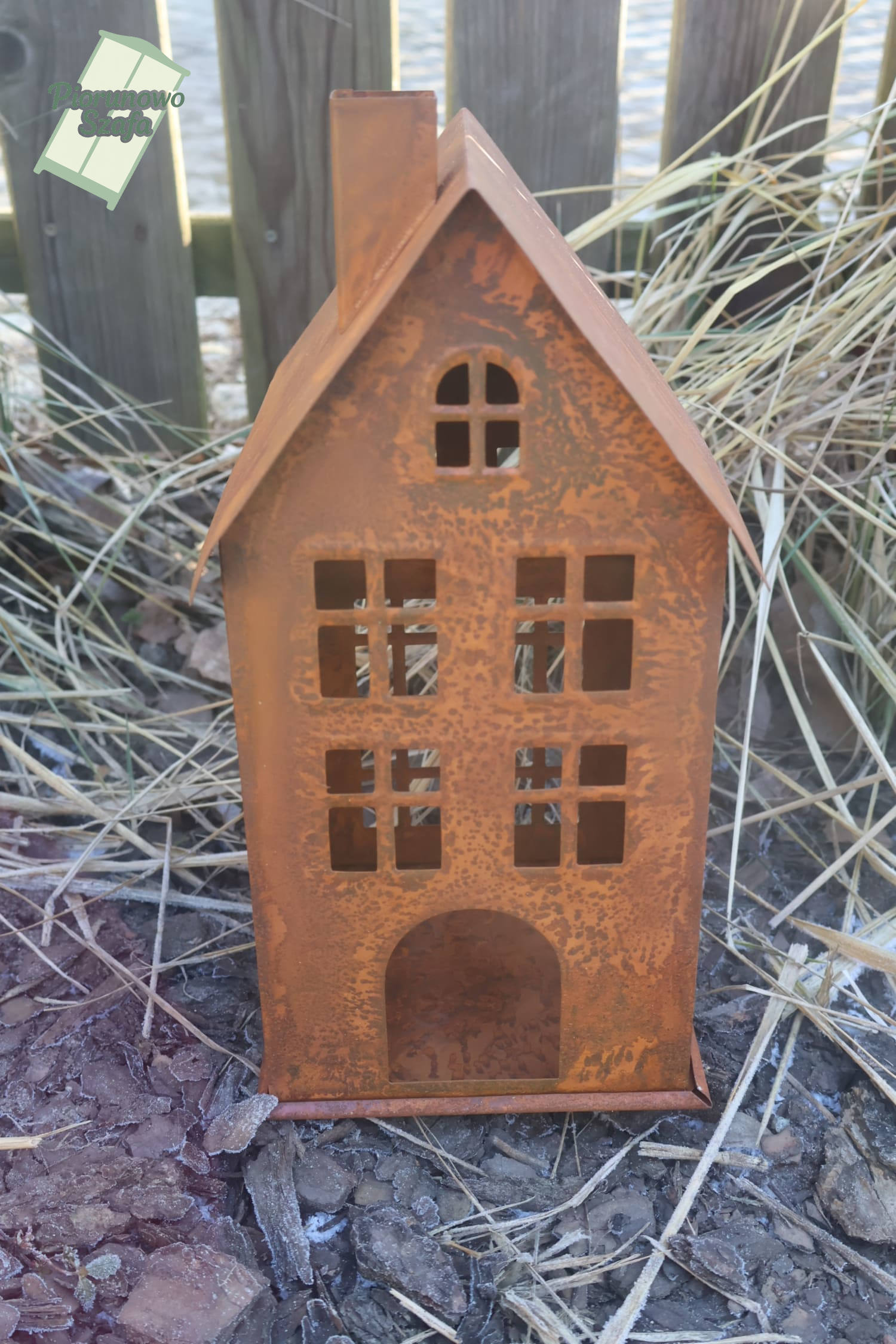 Dekoracyjny domek świecznik na tealighty średni