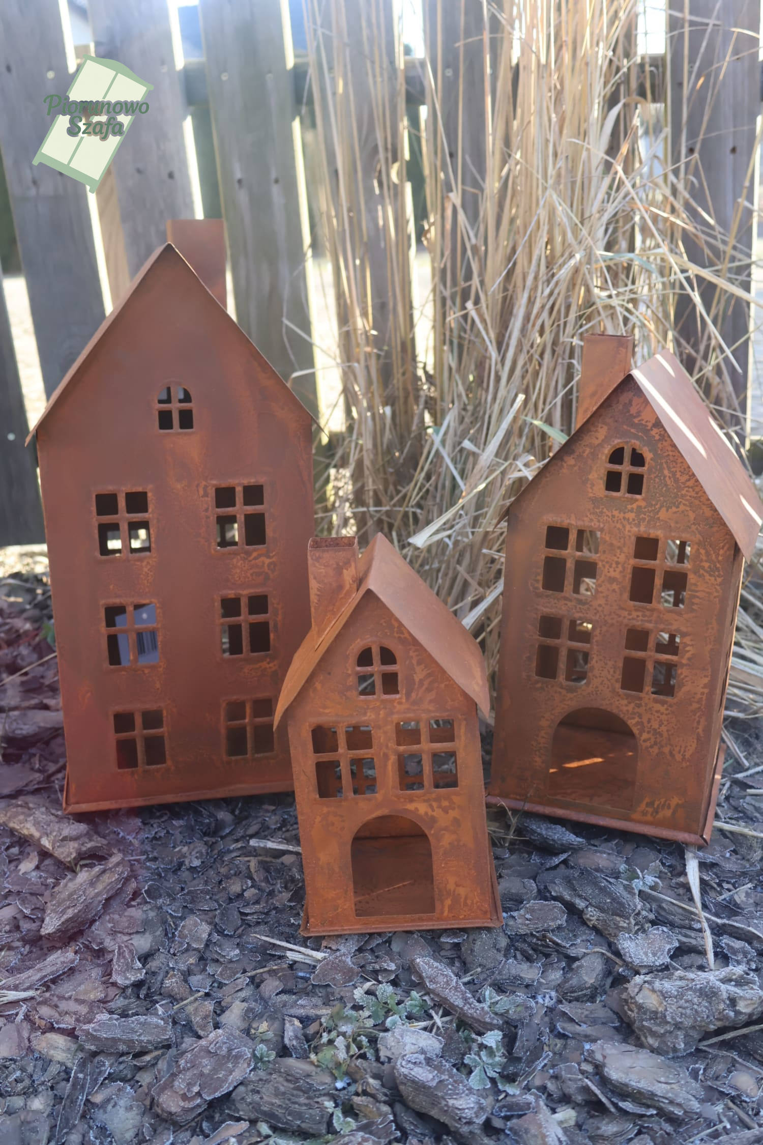 Dekoracyjny domek świecznik na tealighty średni