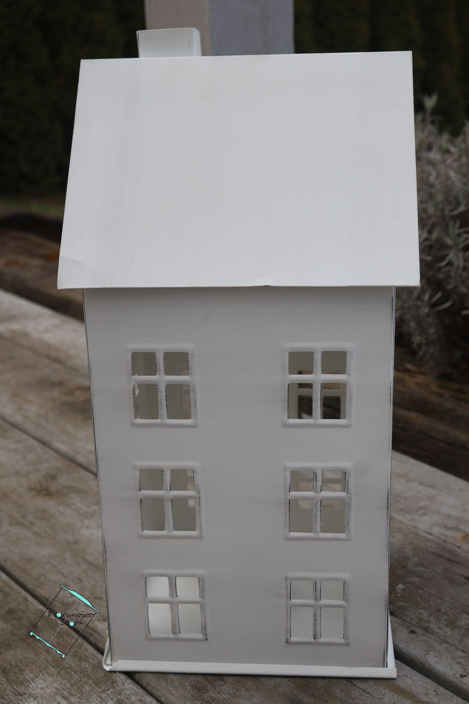 Latarenka dekoracyjna „Domek”na tealighty biały duży