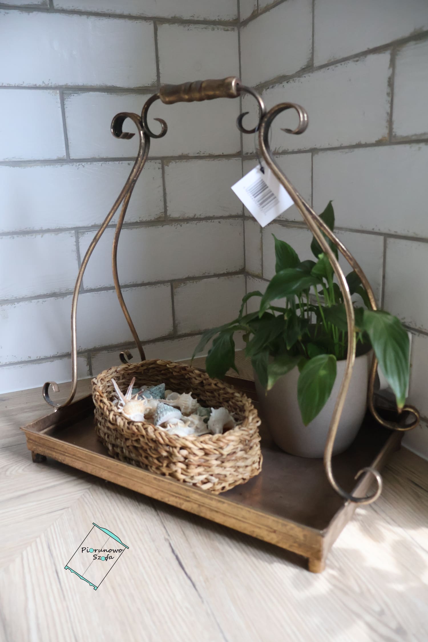 Prostokątna taca z uchwytem mała