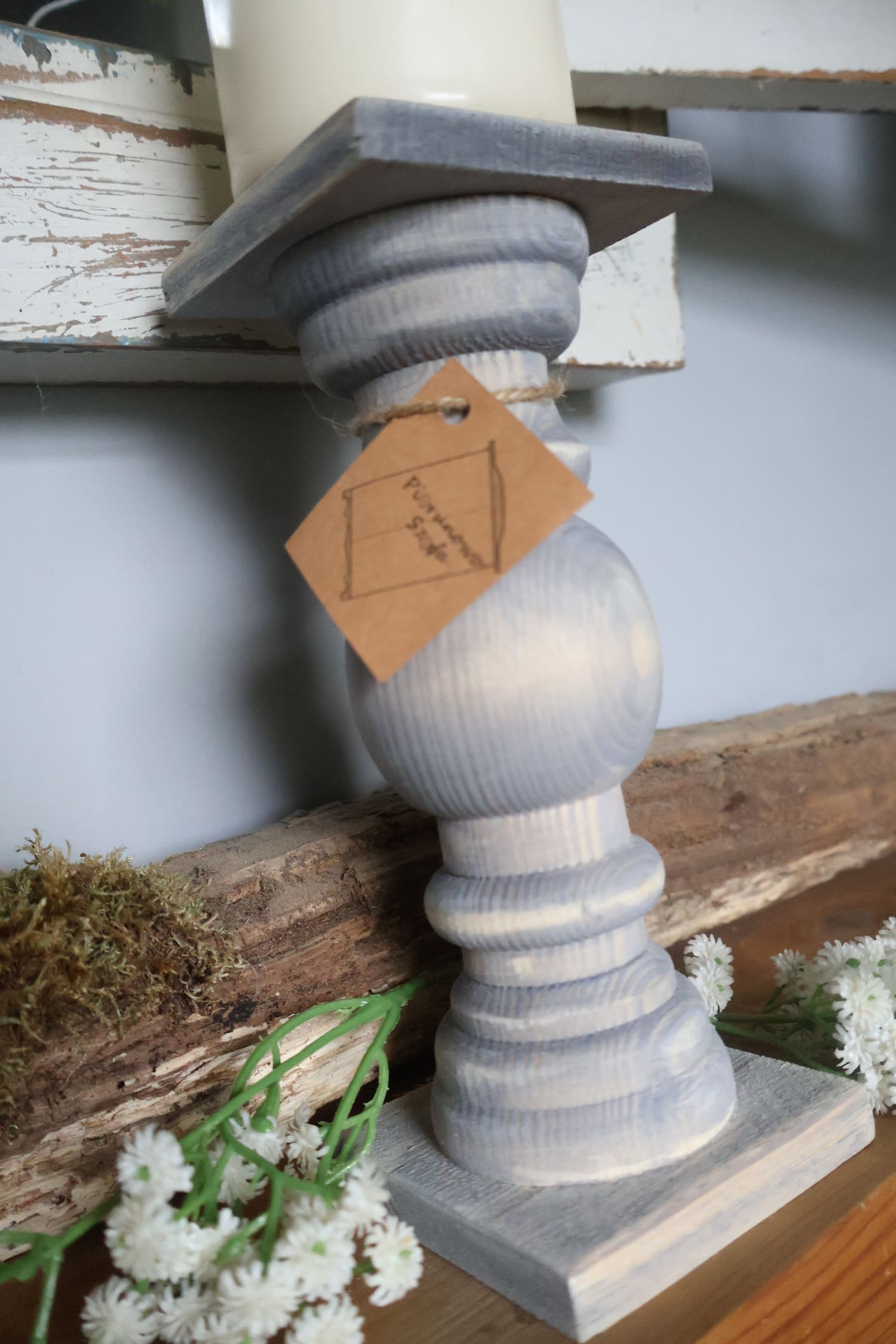 Świecznik drewniany szary 18 cm