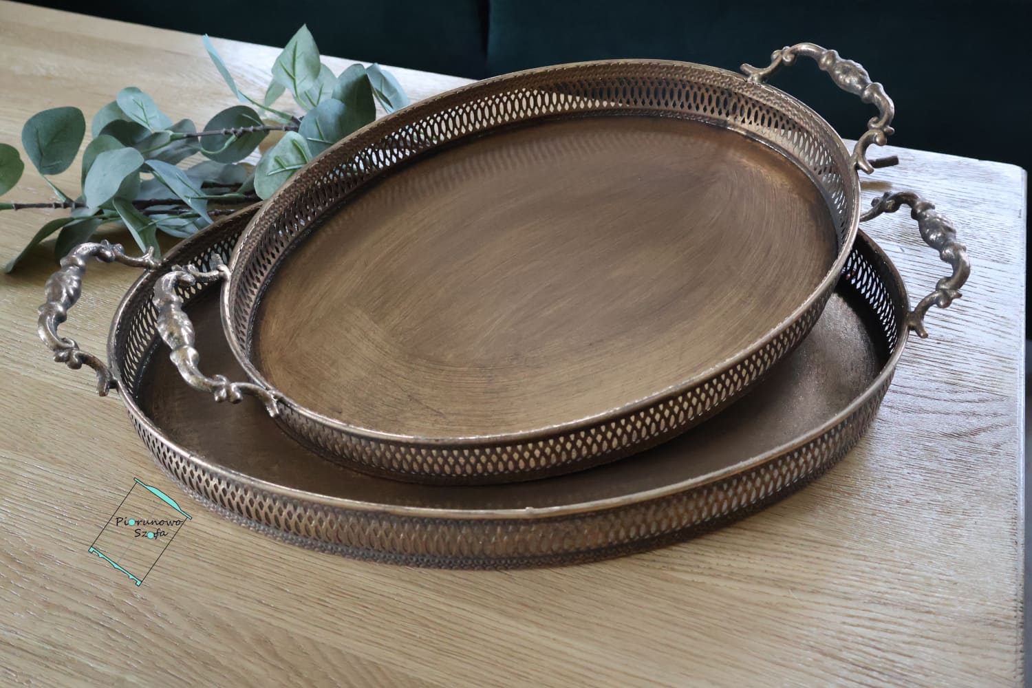 Taca owalna z ozdobnymi uchwytami duża