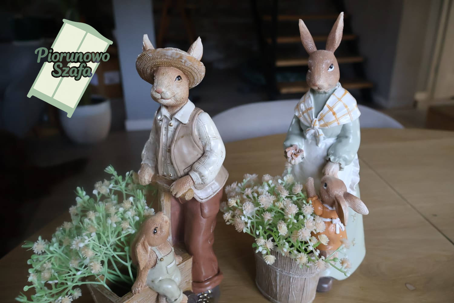 Figurka Pan królik z wózkiem